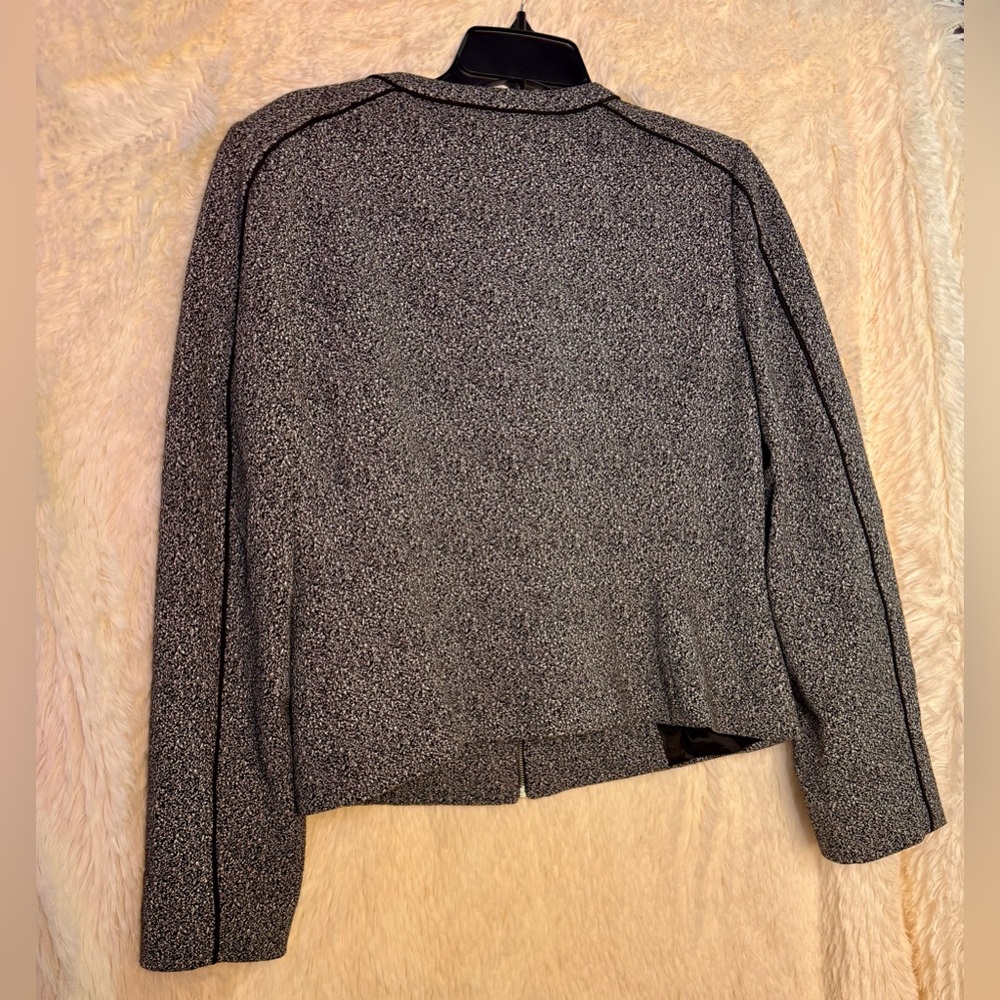 Calvin Klein Zip-Front Tweed Piped Blazer Jacket
Women’s Size 14 — Black & Gray - Picture 2 of 2